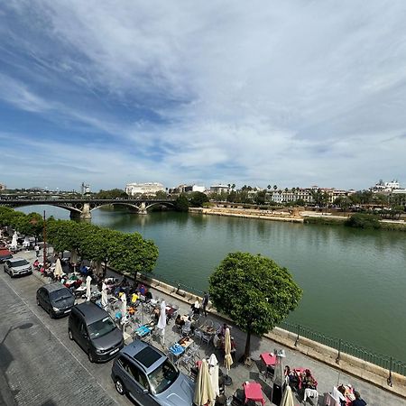 דירות סביליה Wonderful Duplex In Calle Betis מראה חיצוני תמונה