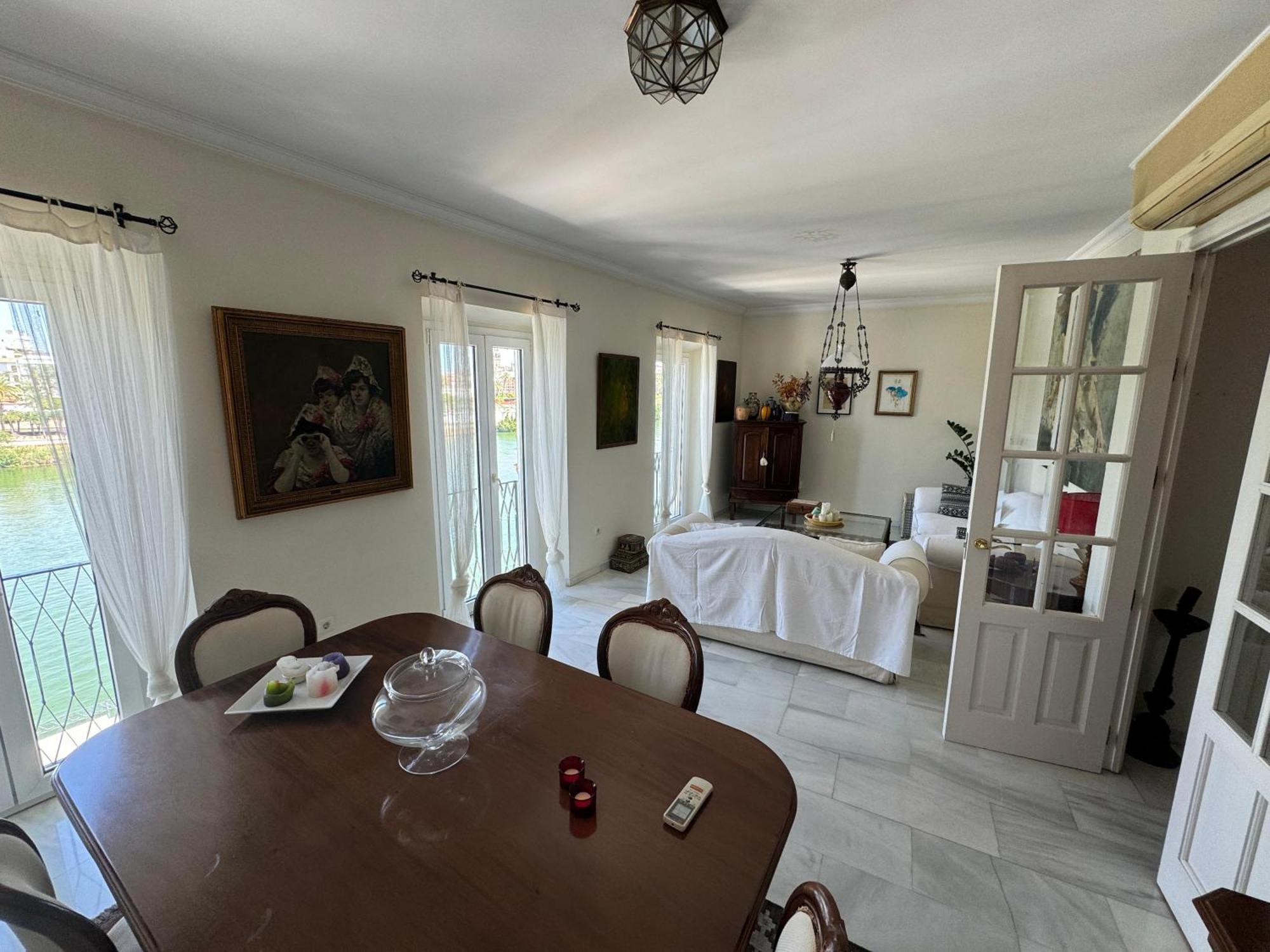 דירות סביליה Wonderful Duplex In Calle Betis מראה חיצוני תמונה